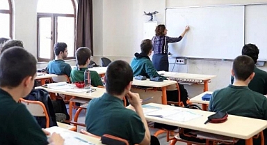 Ortaöğretim'de değişiklik 'Resmi'leşti... Test usulü sınav son verildi