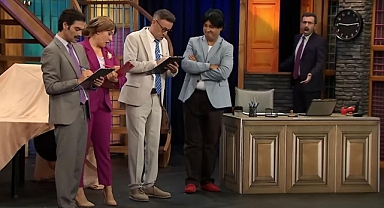 Güldür Güldür Show’dan CHP'de Değişim Skeci: Tabela Sağa Kaymış