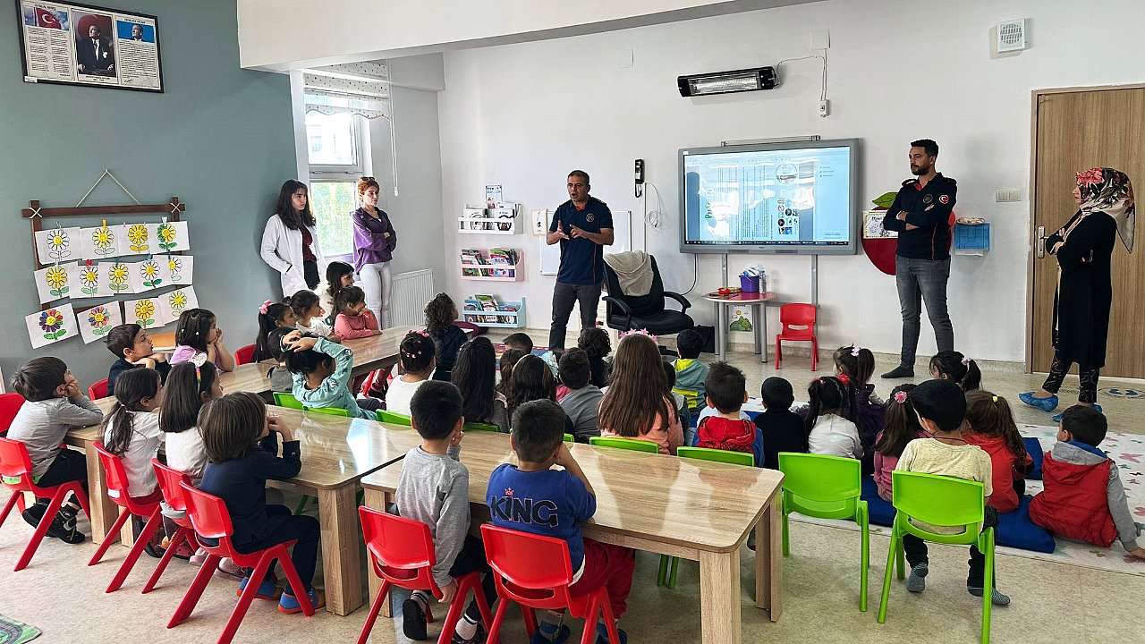 Öğrencilerin Afet ve Acil Durumlara Karşı Farkındalığı Artırılıyor