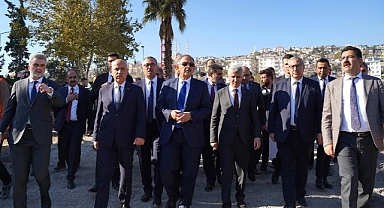 Bakan Özhaseki, Şehirde Devam Eden ve Planlanan Yatırımları Değerlendirdi