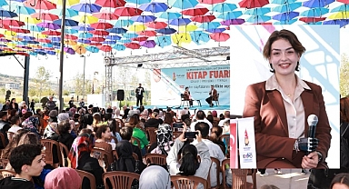 EXPO 2023 Kitap Fuarı’na katılan Rabia Birsen Göğercin, depremzedelere umut aşıladı