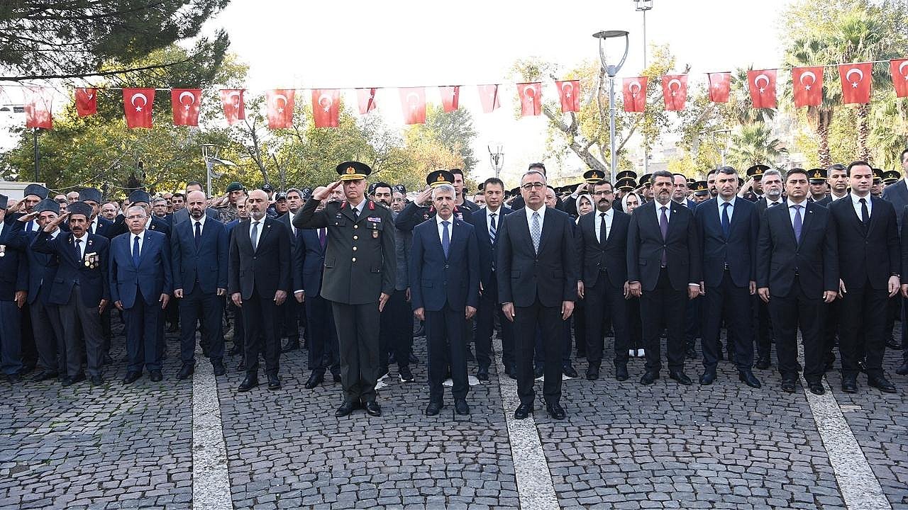 Gazi Mustafa Kemal Atatürk, Vefatının 85. Yılında Törenle Anıldı