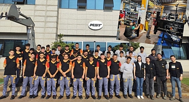 Gençler Meslek Hayallerine MST Makina’da Kavuşuyor