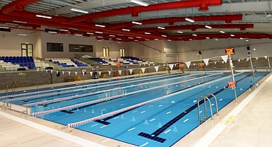 KSÜ’de Depremden Zarar Gören Yarı Olimpik Yüzme Havuzu Tekrar Hizmete Açıldı