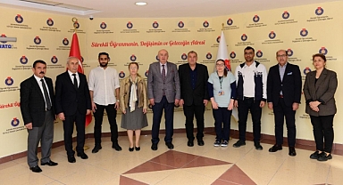 Rektör Yasım, KSÜ’de Eğitim Gören Filistinli Öğrencileri Makamında Ağırladı