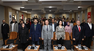 “Aşık Veysel” İstiklal Üniversitesi’nde Düzenlenen Programla Anıldı