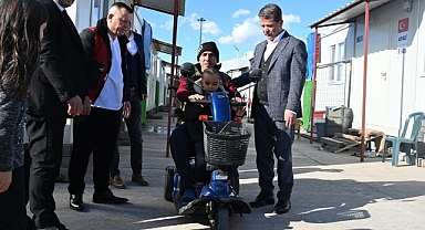Başkan Okumuş’tan Engelleri Ortadan Kaldıran Hediye