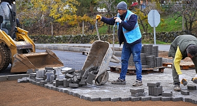 Dulkadiroğlu’nda Kilit Parke Bakım Çalışmaları Devam Ediyor