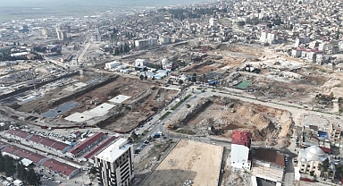 Kahramanmaraş’ta Kalıcı Konut ve İş Yerlerinin İnşası Devam Ediyor
