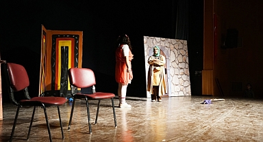 Kahramanmaraş’ta Neşeli Aile oyunu