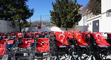 Kahramanmaraş’ta Özel Gereksinimli Vatandaşlara Tekerlekli Sandalyeleri Teslim Edildi