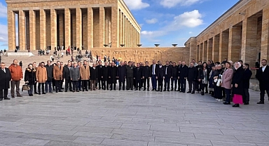 Osmaniye’nin milli mücadele zaferinin 102. Yıldönümünde, Anıtkabir’e ziyaret