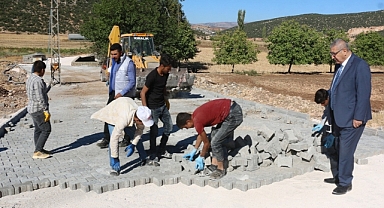 Pazarcık’taki kırsal mahallelerde de yüzler gülüyor