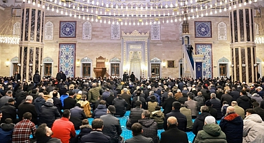 Deprem Şehitleri İçin Hatm-i Şerif Programı Düzenlendi