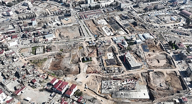 Şehir Merkezinde Kentsel Tasarım Projesi İnşası Hızla Devam Ediyor