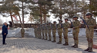 Bakan Güler sınır hattı denetimlerinde