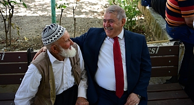 Başkan Mahçiçek; Yaşlılarımıza sahip çıkmak geleceğimize sahip çıkmaktır