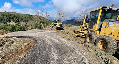 Büyükşehir, Andırın Kırsalında Ulaşımı İyileştirmek İçin Sahada
