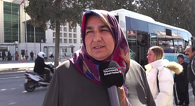 Büyükşehir’in Ücretsiz Toplu Taşıma Hizmeti Kadınların Beğenisini Kazandı