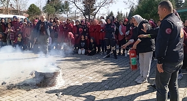 Büyükşehir İtfaiyesi, Yangına Müdahale Eğitimlerini Sürdürüyor