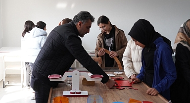 Dulkadiroğlu’ndan Gençlere Özel Matematik Atölyesi