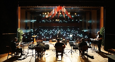 Eşref Ziya, Seslendirdiği Ezgilerle Müzik Ziyafeti Yaşattı