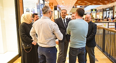 Hanifi Toptaş, Piazza AVM’de Vatandaşlarla Bir Araya Geldi