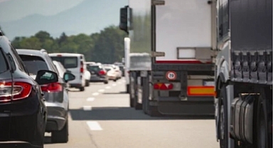 Ağır taşıtlara ’Pazar’ ayarı!
