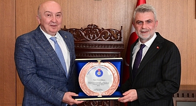 Rektör Yasım’dan Fırat Görgel’e Hayırlı Olsun Ziyareti