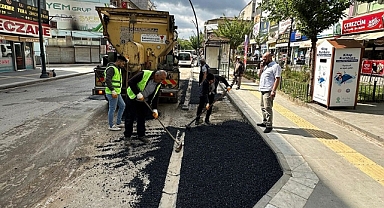 Kahramanmaraş'ta Arterlerdeki Deformasyonlar Sıcak Asfaltla Onarılıyor