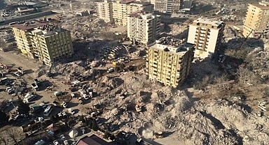 58 kişinin hayatını kaybettiği Ebrar Sitesi A Blok 13 kez Belediye denetiminden geçmiş!