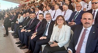 Başkan Görgel, Cumhurbaşkanı Erdoğan ile KKTC’de Barış ve Özgürlük Bayramı Kutlamalarına Katıldı