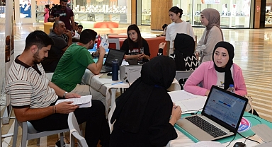 Büyükşehir Belediyesi, Üniversite Adaylarına Tercih Döneminde Destek Oluyor