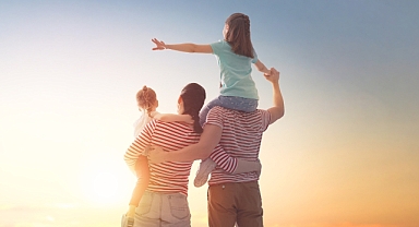 Çocuklarınızla Yaz Tatilinde Yapabileceğiniz Eğlenceli ve Öğretici Aktiviteler