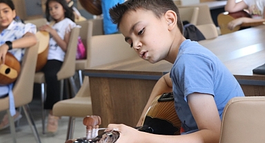 Göksunlu Çocuklar Yaz Tatilini Büyükşehir’in Kurslarında Değerlendiriyor