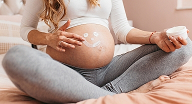 Hamilelikte Hormonal Değişiklikler Ağız Sağlığını Tehdit Ediyor!