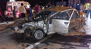 Kahramanmaraş’ta 2 otomobil çarpıştı: 3 yaralı