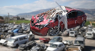 Kahramanmaraş'ta Deprem Sonrası Sahipsiz Kalan Hurda Araçlar İhaleye Çıkıyor!