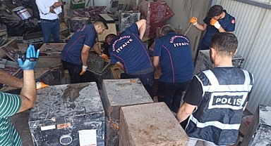 Kahramanmaraş’ta enkazlardan çıkan 37 çelik kasa açıldı!