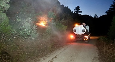 Onikişubat Belediyesi Fırnız'daki Yangına Seferber Oldu