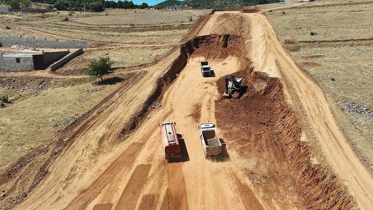 Önsen’in Yeni Bulvarlarındaki Çalışmalar Devam Ediyor
