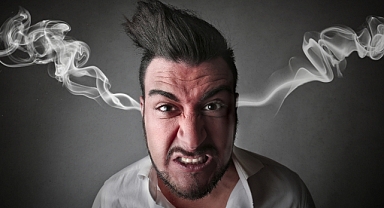 İnsan sevgisi eksikliğinin psikolojik yansıması: Mizantropi