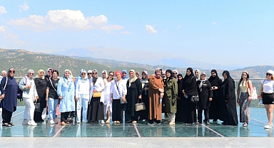 Kadınlar, Büyükşehir’le Şehrin Doğal Güzelliklerini Görme Fırsatı Buldu