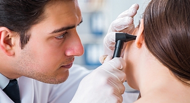 Kulakta Sıvı Birikimi Kulak Tüpü İle Tedavi Ediliyor