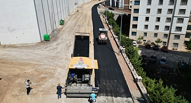 Onikişubat’ta Asfalt Seferberliği Tüm Hızıyla Devam Ediyor