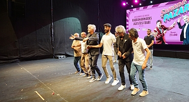 Uygur Kardeşler, Geleneksel Ağustos Fuarı’nda Kahkaha Tufanı Yarattı