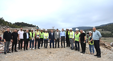 Andırın’a Büyükşehir’den Dev Yatırımlar! Asfalt, Otogar ve Arıtma Tesisi