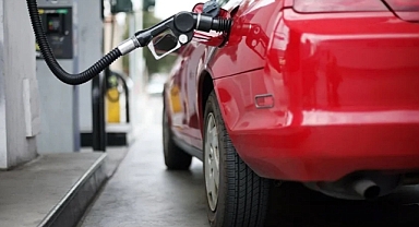Benzine zam geldi!