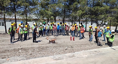 Büyükşehir İtfaiyesi Eğitim ve Tatbikatlarla Afetlere Hazırlık Yapıyor
