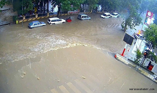 Kahramanmaraş’ta sel felaketi! Ev ve işlerini su bastı!